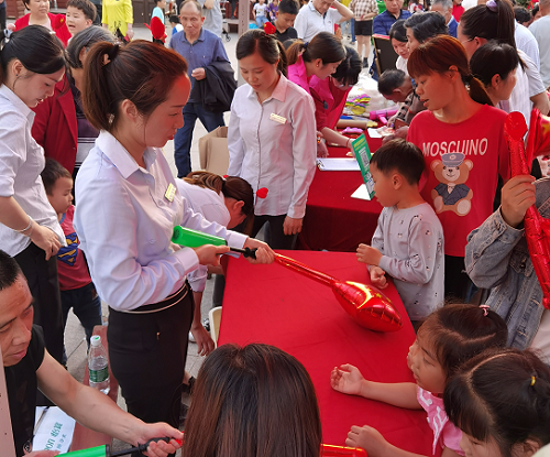 童心向(xiàng)黨，星趣童年